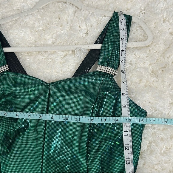 Hollywood Babe Irridescent Emerald Green Asymmetric Hem Mermaid Dress - Picture 14 of 16